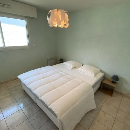 Bright 56m Near Pornichet's Hypercentre Pornichet