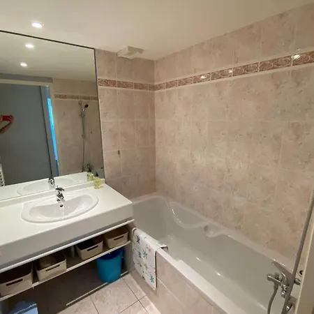 Bright 56m Near Pornichet's Hypercentre * Pornichet